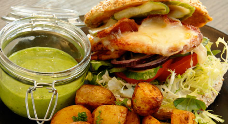 Spotdeal.dk Nyd en gourmetburger på LAVA Restaurant